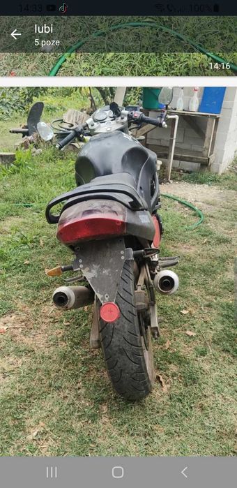 Motocicletă Suzuki