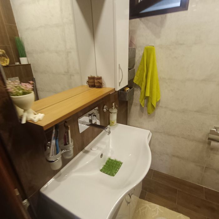 Продавам къща с.Драговищица