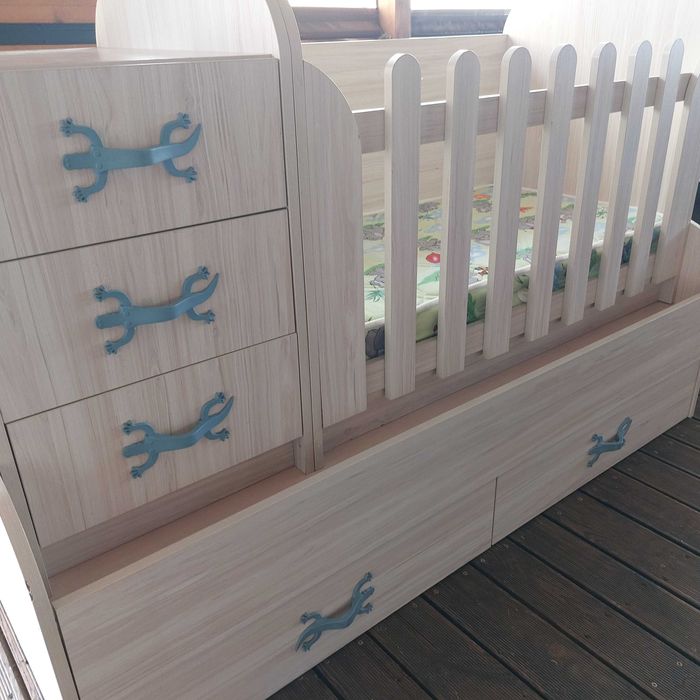 Дървено детско легло