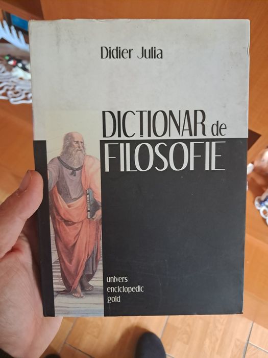 Vând cărți de filosofie. Stare bună.Se vând și la bucată!