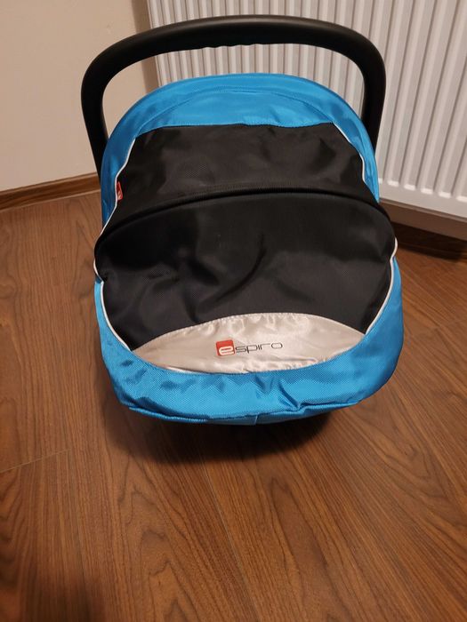 De vanzare "scoica" scaun auto nou pt. bebelusi