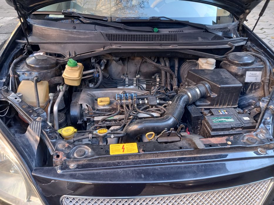 Продавам автомобил DR 5