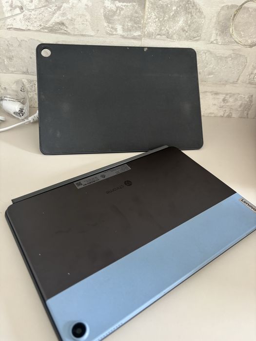 Laptop 2 in 1 Lenovo Chrome, 10.1", Full hd 128GB eMMC, 4GB , Chrome