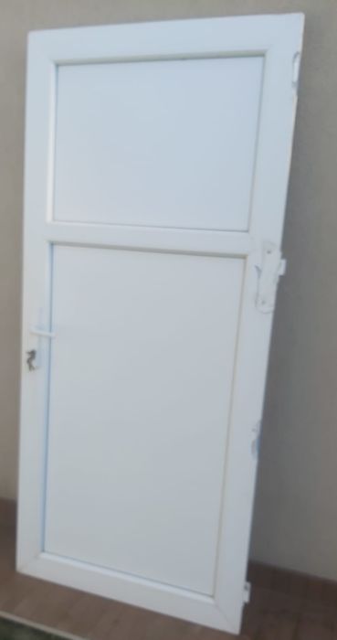 Vând ușă termopan