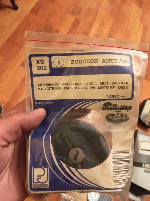 Капачки за бензин дизел за ретро автомобили нови Алфа Ситроен Фиат