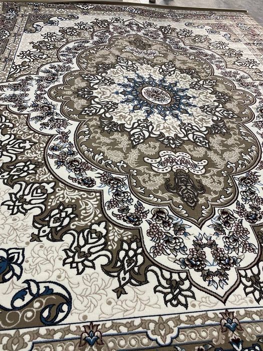 Продается ковер срочно