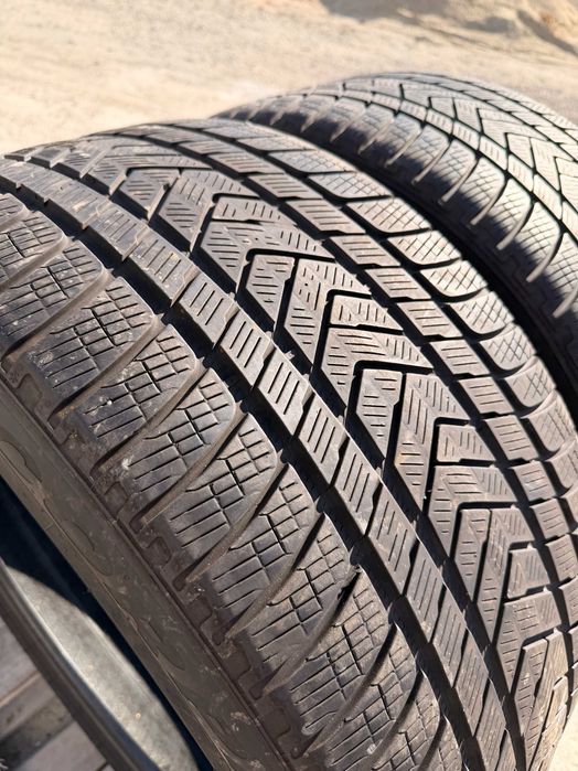 Anvelope 325/35R22 Pirelli Iarna M+S