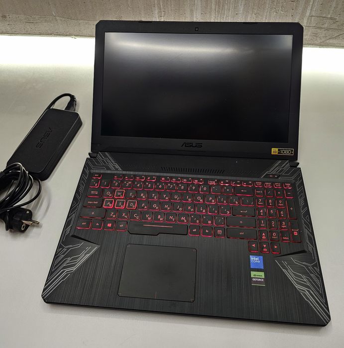 ASUS TUF / Intel® Core™ i7-8750H / 1000GB SSD / GTX 1050 Ti 4GB / 16GB