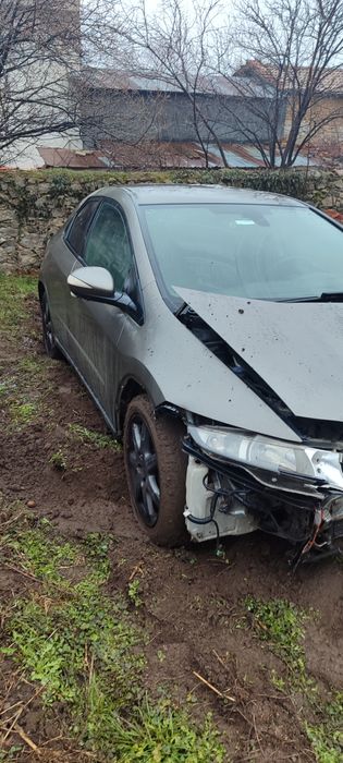 Хонда Сивик 8 Honda civic 2.2 на части