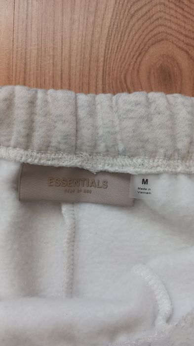 Долнище, суичър и худи на essentials, adidas, nike, jordan