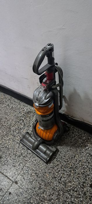 Прахосмукачка Dyson DC 24