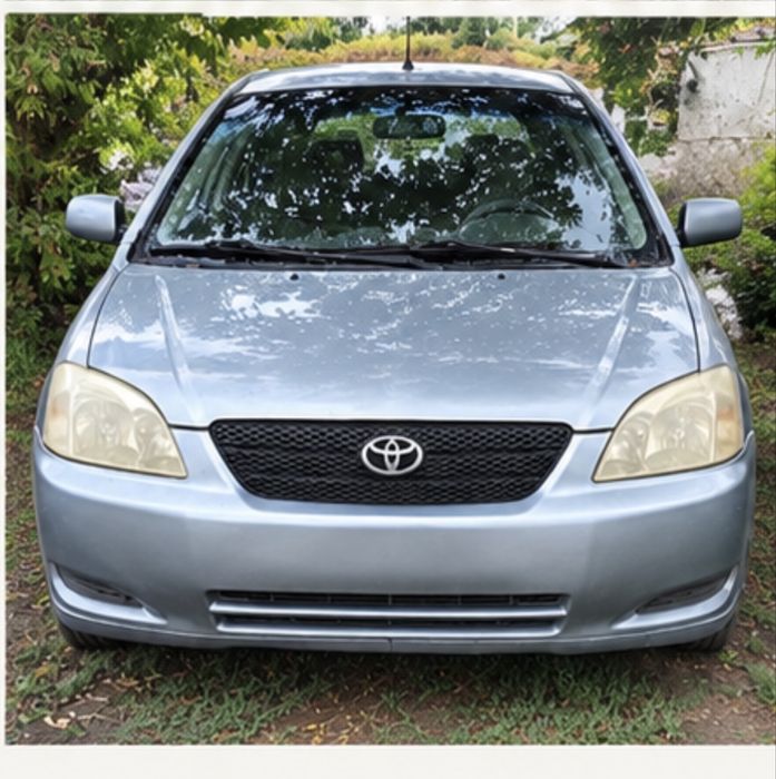 Toyota Corolla, 2002 года выпуска.