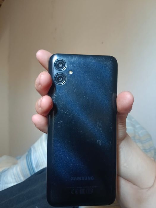 Samsung galaxy a04e.   Срочно