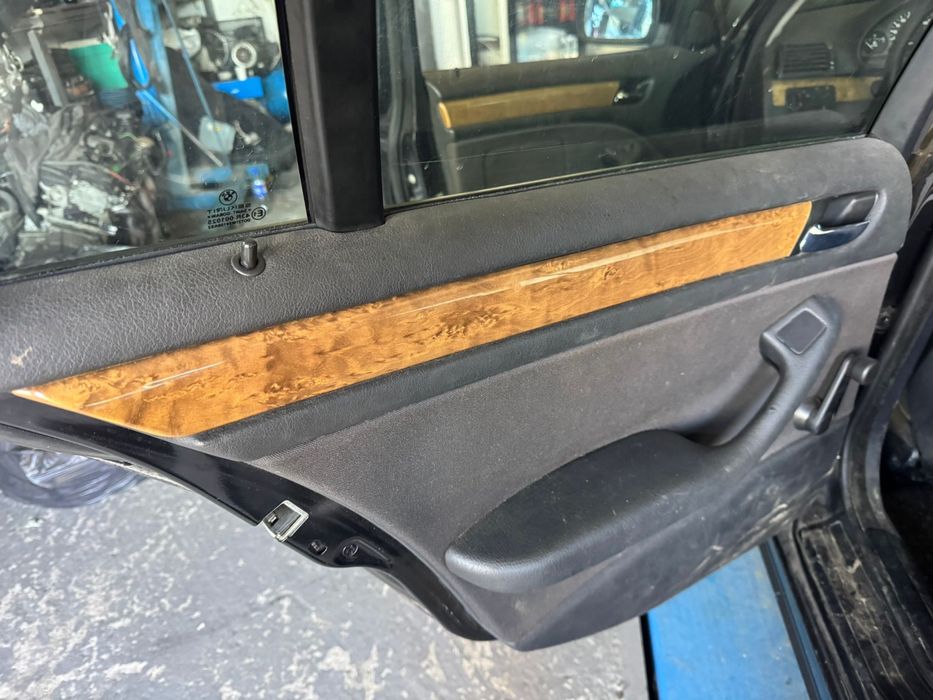 Trimuri e46 Burr Walnut Wood