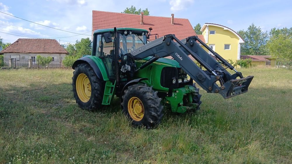 Tractor Jhon Deer 6520 cu incarcator anul 2006