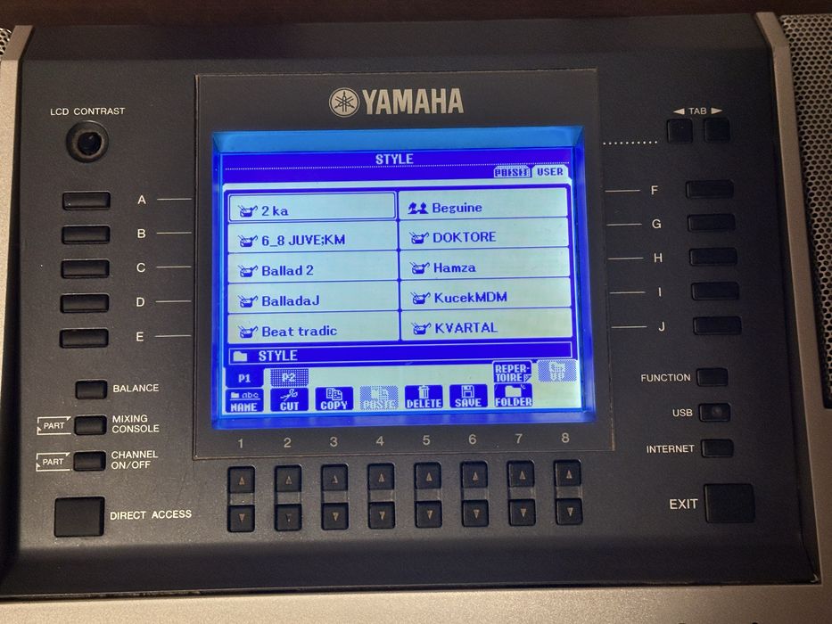 Yamaha PSR S700 клавир