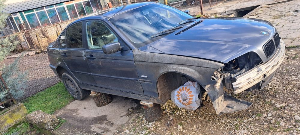 Продавам bmw e46 sedan НА ЧАСТИ
