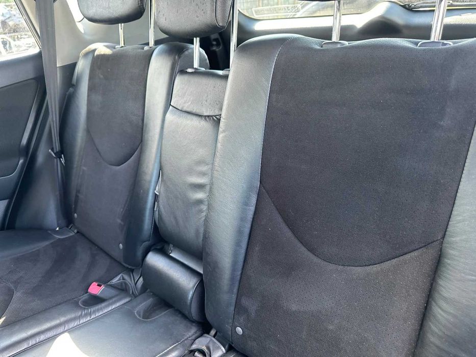 Toyota Rav4 RAV4 2.2 D-4D /Напълно обслужена  /4х4/
