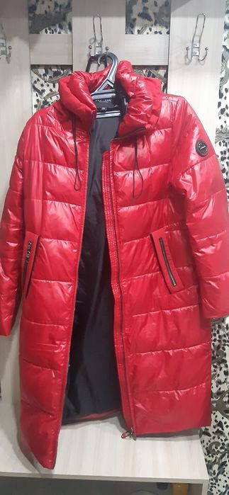 Продам зимний пуховик