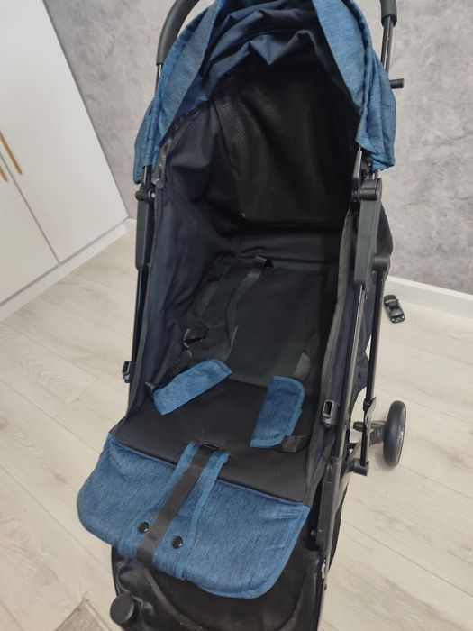 Продам коляску прогулочную