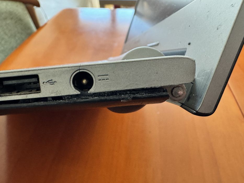 Лаптоп Lenovo M30