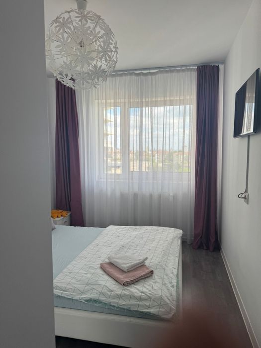 Inchiriz  apartament cu 2 camere, Prima Onestilor !!!