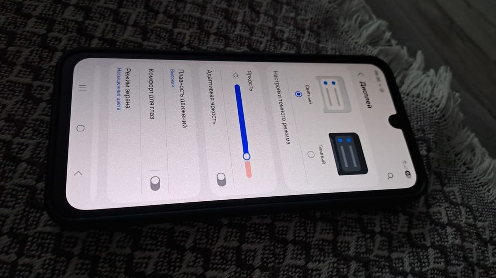 Продам самсунг а 16 память 8/256гб