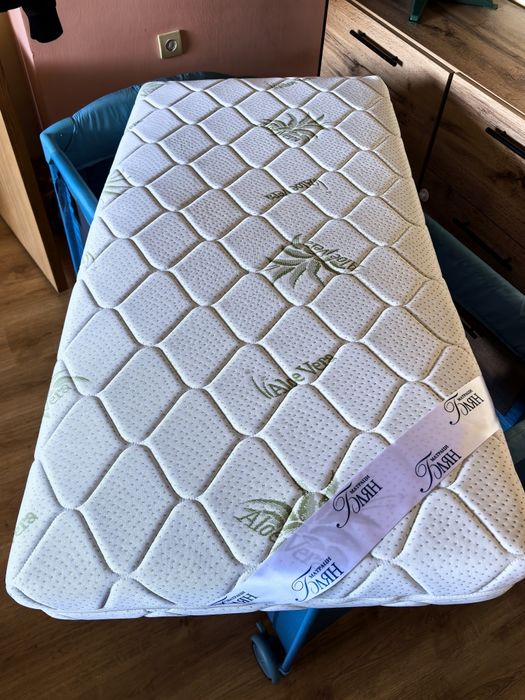 Детска сгъваема кошара Chipolino Merida с падаща преграда + матрак