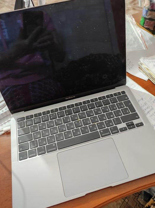 Срочно продам MacBook Air