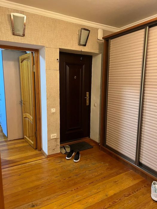 Продаю 3 /1/4 буюк ипак йули  77 серия