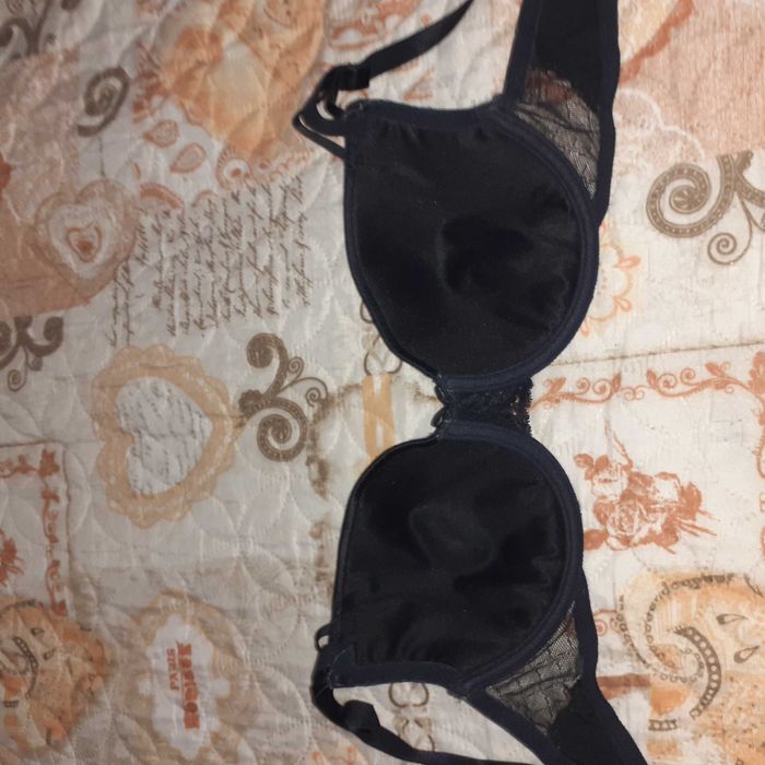 Сутиен на марката Emotions