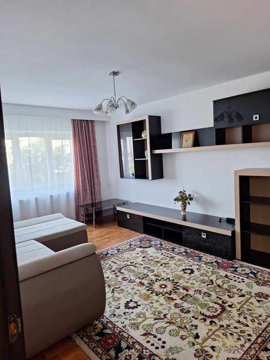 Apartament 3 camere(69mp)renovat/mobilat/utilat(direct de la proprietar)