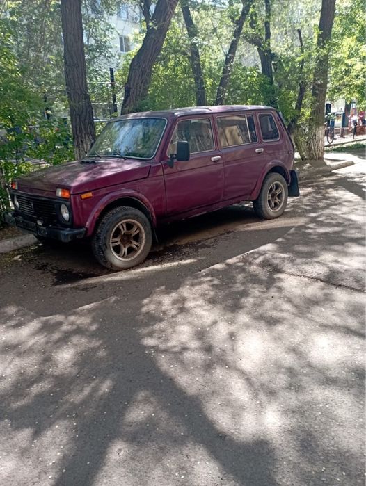 Продам автомобиль Нива 1999 года