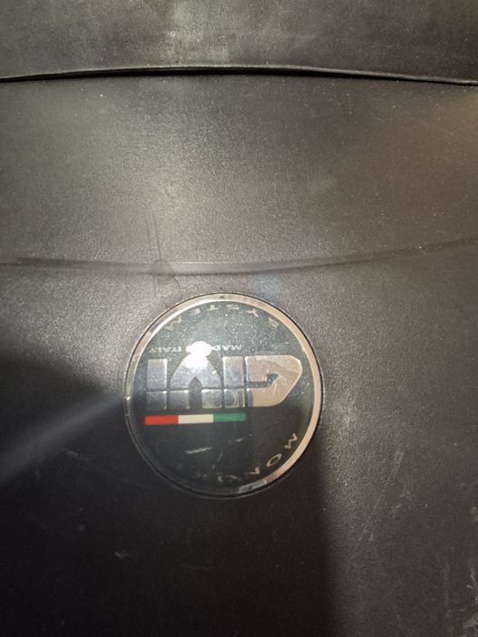 Куфар Givi със стойка за  Honda CBF