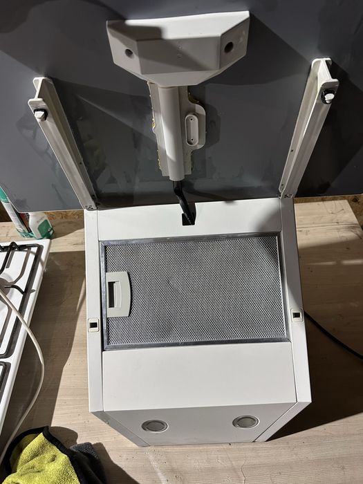 Вытяжка кухоная