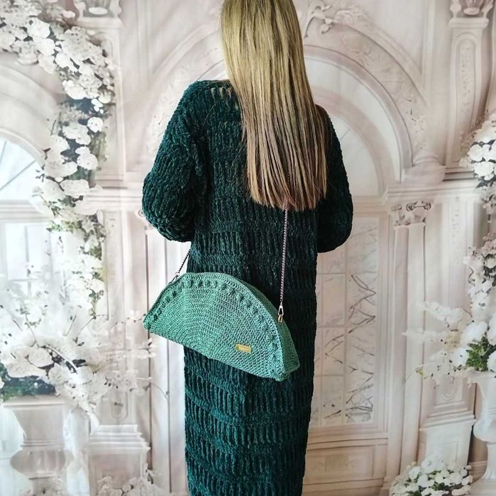 Зелена Ръчно Плетена Чанта с Цип и Метален Синджир за през рамо