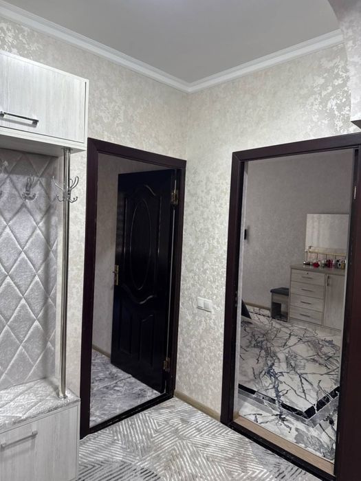 Квартира 3 хона (70 кв.м) с балконом