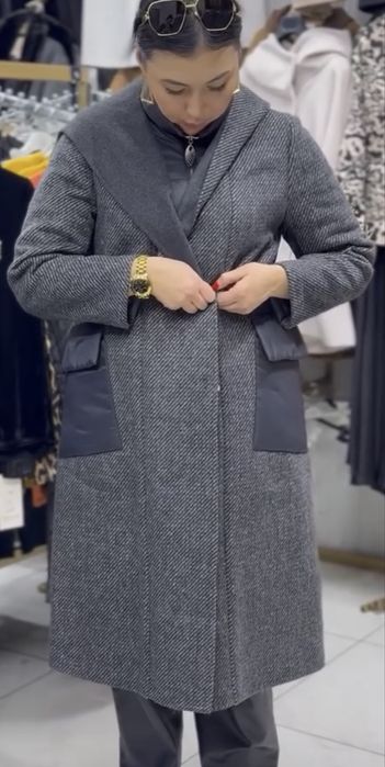 Продам демисезонное пальто