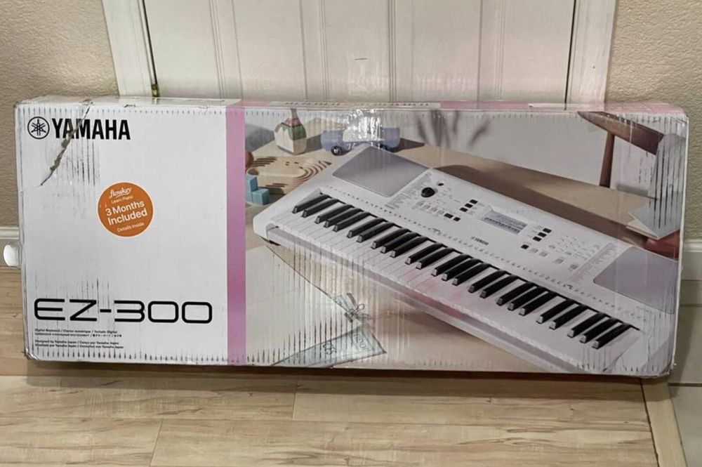 Синтезатор Yamaha EZ-300, новый