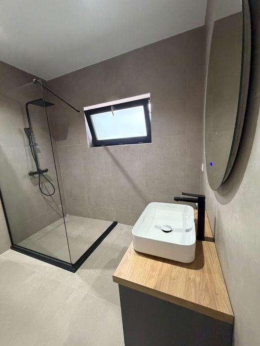 Inchiriez apartamente 3 camere bloc nou