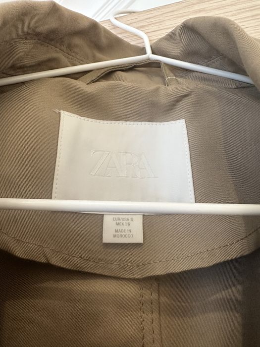 Zara - Double- breasted trench