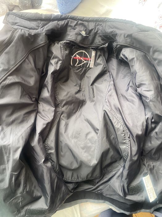 Яке за мотор Buse