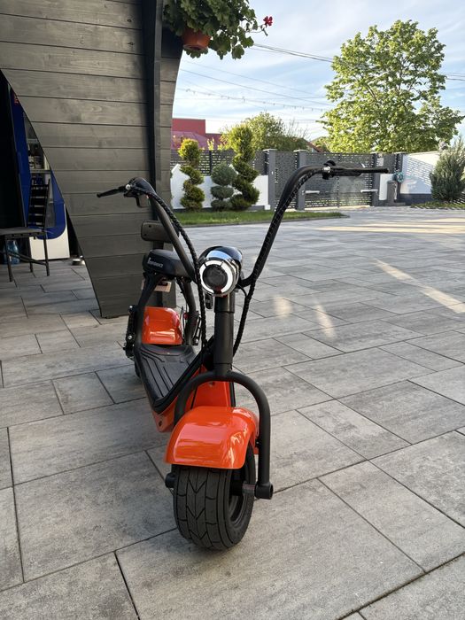 moped electric at performance