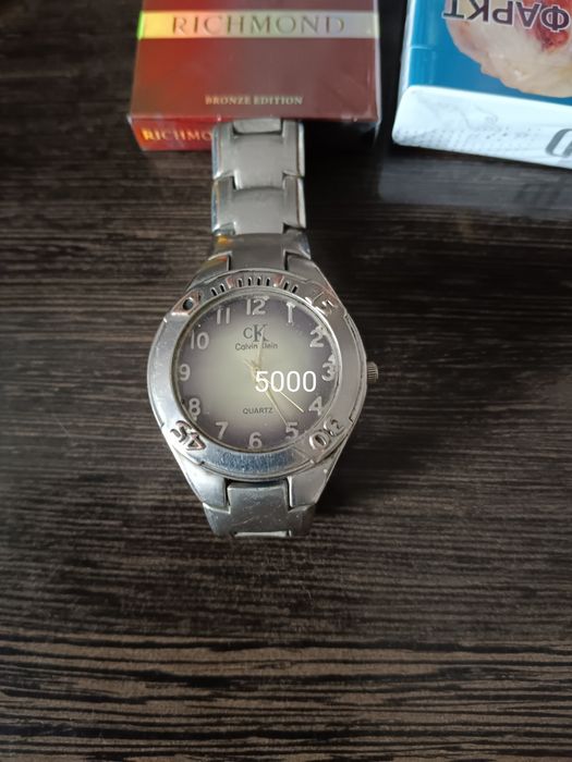 Продам часы разные