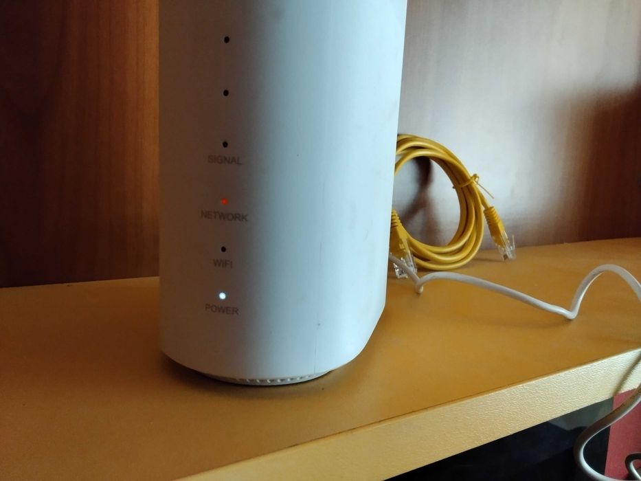 ултра бърз 5G рутер за мобилен интернет с сим карти на Иетел