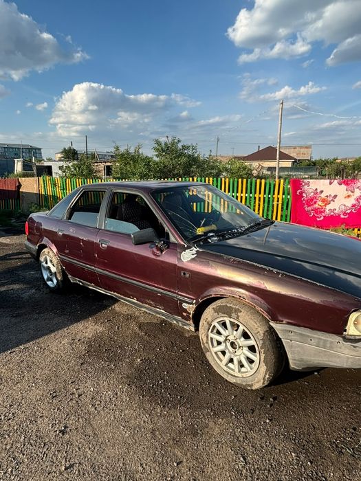 Продам Ауди в4 на ходу