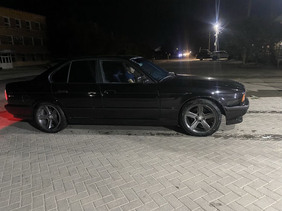 Продаётся Бмв 2.5 без ванус