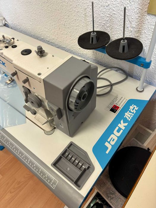 Masina de cusut in zig-zag & liniar Jack JK-20U-53Z