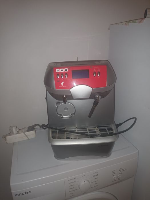 OFERTĂ SPECIALĂ – 6 Aparate de Caffea la Doar 1.000 LEI! 

Vrei să-ț