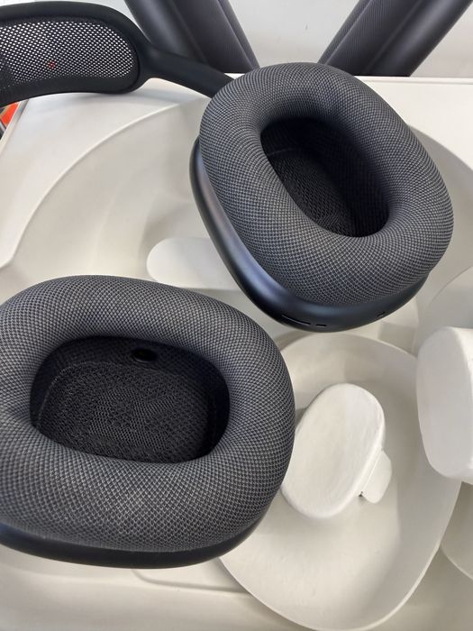 Airpods max 2 midnight a3184 Перфектни!